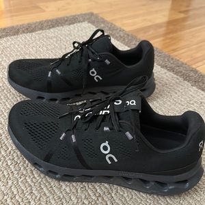Mens on cloudsurfer